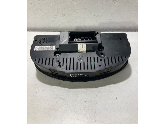 Панель приборов 10920873BX, 1K0920873BX   Volkswagen Jetta V       