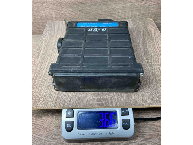 Turbodmychadlo Блок управления двигателем ECU 0280800100, 0025453632 Mrcedes-Benz E W124