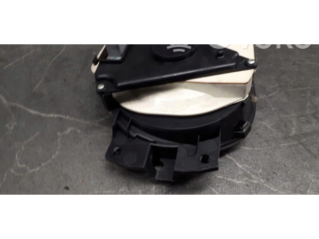 Рулевая рейка Спидометр (приборный щиток) p8200377202 Dacia Logan I 2004 - 2012 года