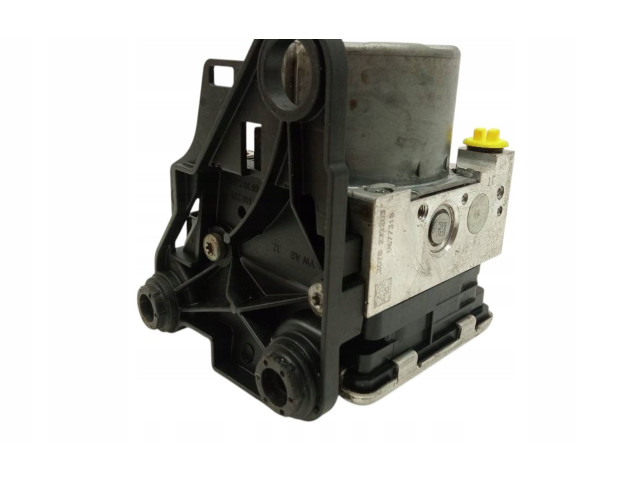 Блок АБС 5Q0614517GA Skoda Karoq 2017 - года