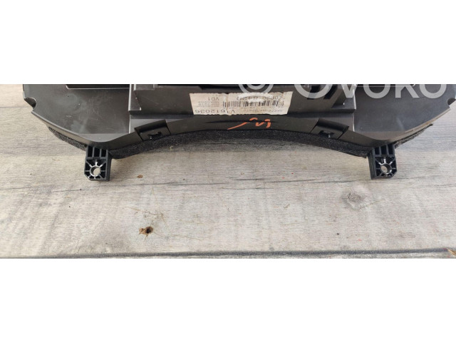 Панель приборов 1Z0920842D   Skoda Octavia Mk2 (1Z)       