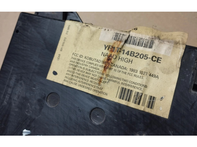 Блок предохранителей YF1T14B205CE Ford Taurus