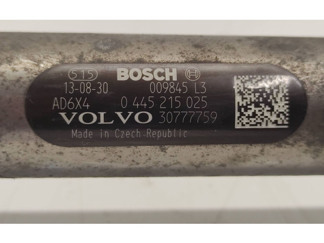 Топливная рампа 30777759, 009845L3   Volvo V70  