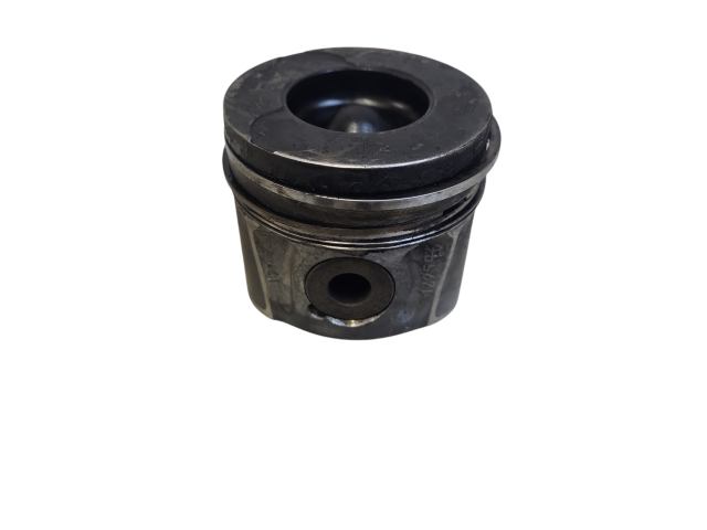  Поршень    Volvo V70  