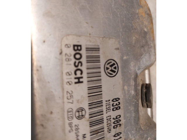 Блок управления двигателя 0281010257 Skoda Octavia Mk1 (1U)