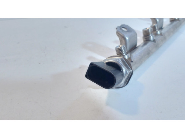 Vstřikovací lišta 7547600, 7537319 BMW 7 F01 F02 F03 F04 pro benzínový motor 4.4