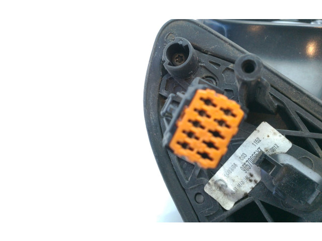 Зеркало (управляемое электричеством)