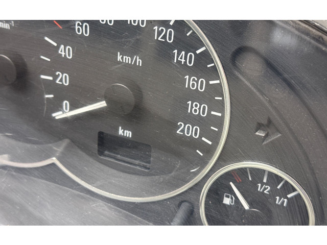 Панель приборов 88311302   Opel Meriva A       