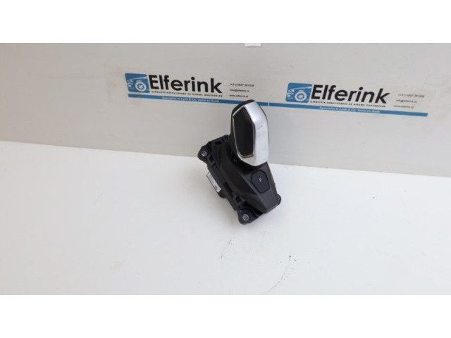 Блок предохранителей 8890977823, 8890977823 Lynk & co 01