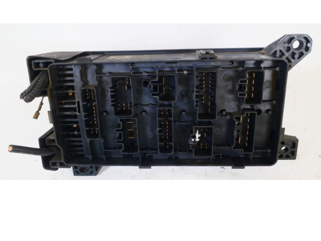 Блок предохранителей 911603E040   KIA Sorento    