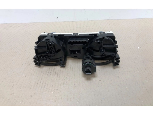 Блок управления климат-контролем PMN164569, 69667016   Mitsubishi Colt