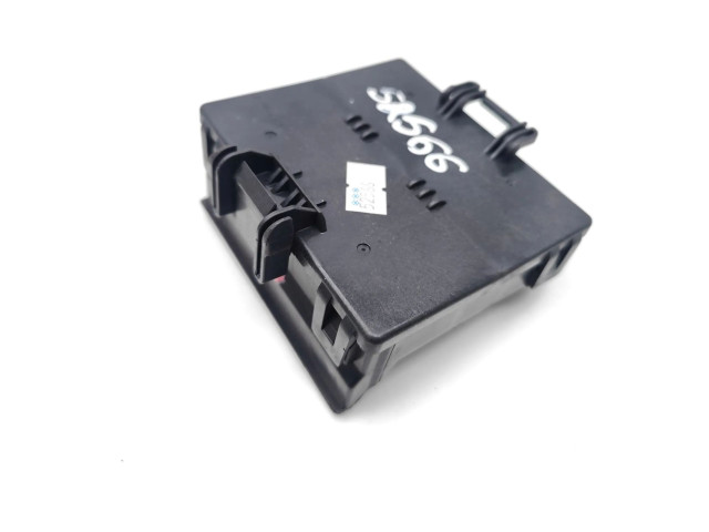 Блок комфорта DB4G67560-B, D10A-67562-D Mazda CX-3