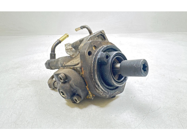 Топливный насос 16700AW401 Nissan Almera Tino