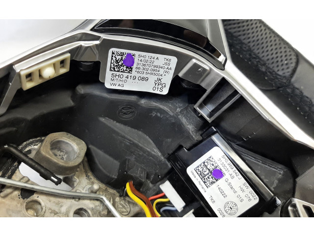 Руль Volkswagen Golf VIII  2019 -  года 5H0419089JK, C3F44F0A385D      