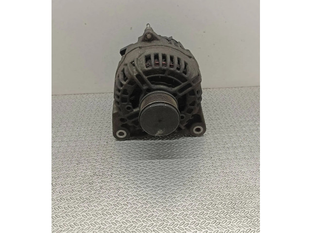 Генератор 8200660033A, 0124425071   Renault Clio III      