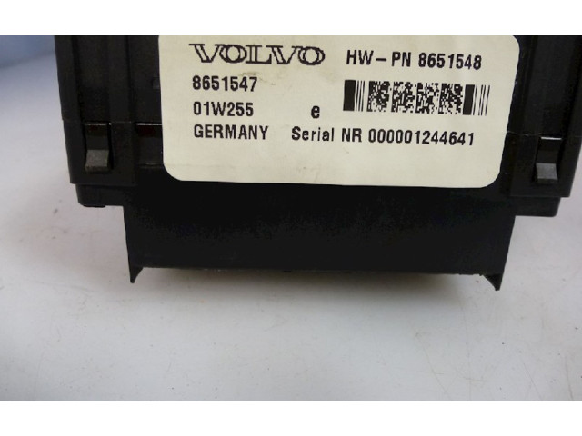 Блок предохранителей  8651548, 8651547   Volvo V70    