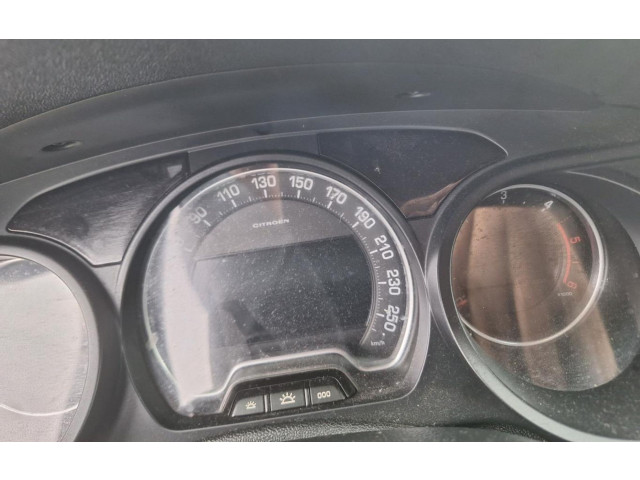 Přístrojová deska  Citroen Berlingo 2010   