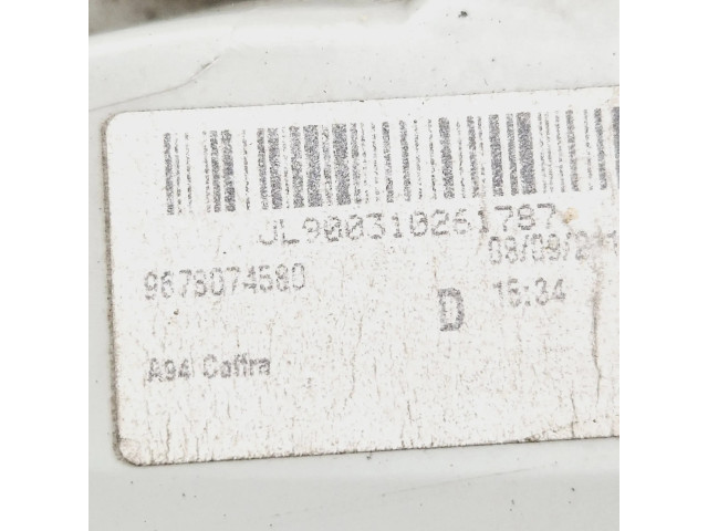 Задний фонарь правый сзади 9678074580, JL900310261787    Peugeot 2008 I   2013-2019 года