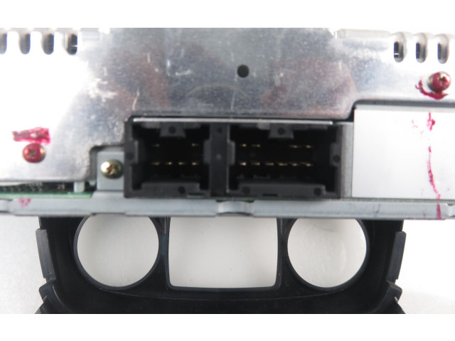 Радио/ проигрыватель CD/DVD / навигация Nissan Sentra B15