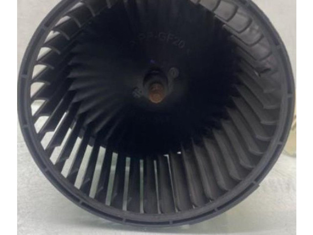 Вентилятор печки 272102762R Dacia Duster II