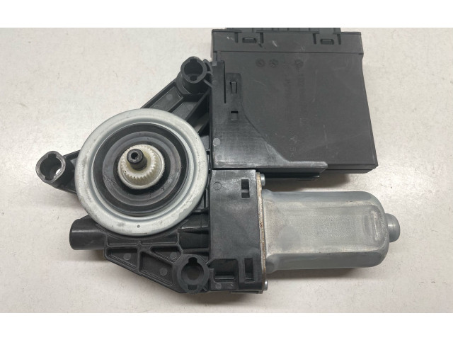 Передний двигатель механизма для подъема окон