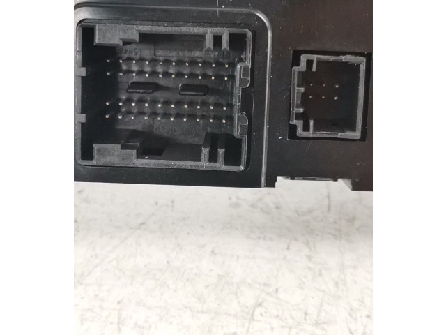 Блок управления климат-контролем 96738323XT   Peugeot 5008