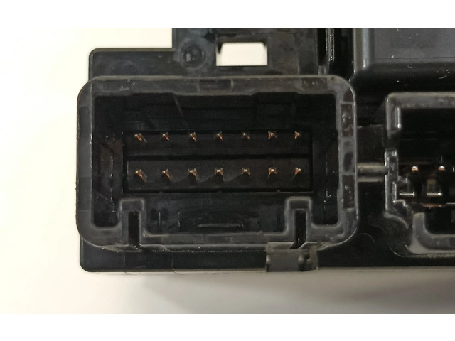 Подушка безопасности водителя DE4H66CS0 Mazda CX-3