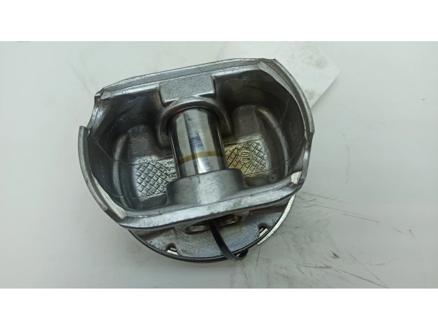  Поршень  161036038, 062121422  Cadillac SRX для бензинового двигателя 3.6