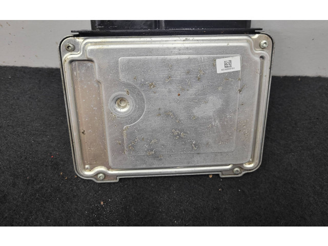 Řídící jednotka 03C906027BL, 03C906027F   Volkswagen Tiguan 2011