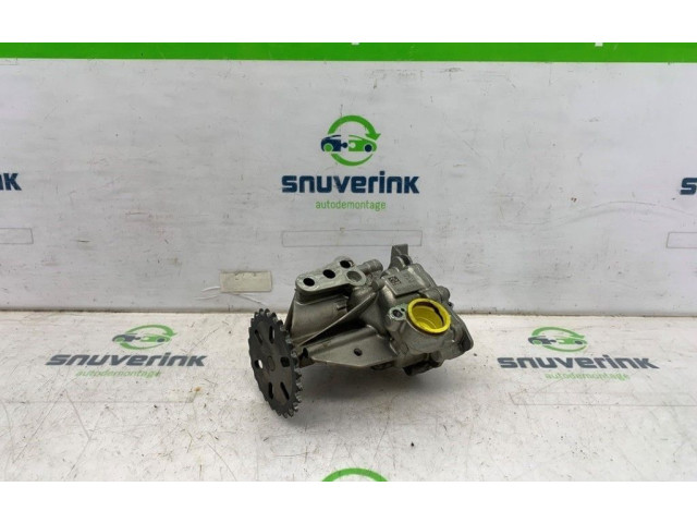 Масляный насос  R9M-A402 150001650R, 150109067R  Renault Trafic III (X82) 