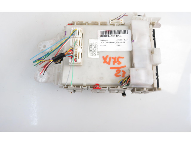   Pojistková skříňka 02098D01, 8273002130A   Toyota Auris 150 2008