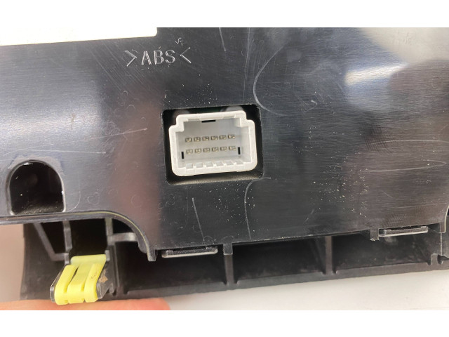 Блок управления климат-контролем 72311AJ08A   Subaru Outback