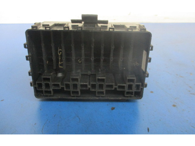 Блок предохранителей     Fiat 126    