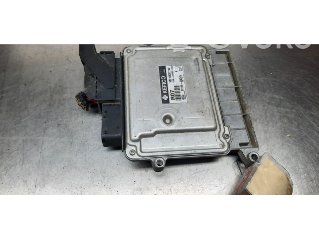 Блок управления двигателем Блок управления    KIA Carens II