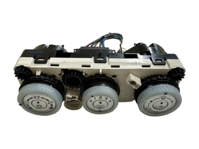 Блок управления климат-контролем PMN164569U, 69660002 Mitsubishi Colt