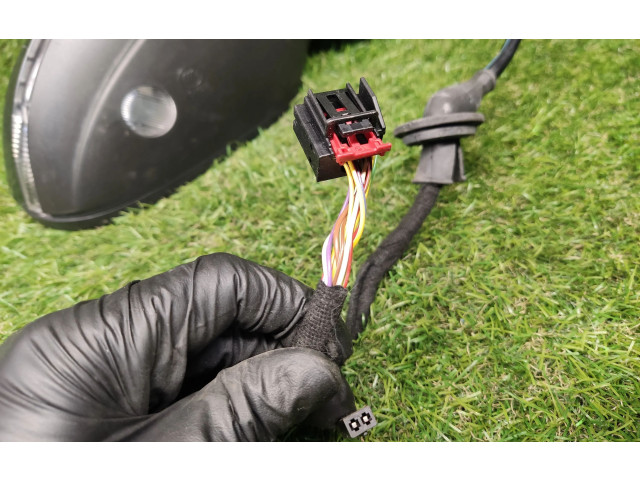 Zpětné zrcátko Volkswagen Touareg II 2013 7P6857508L, 7P6948102