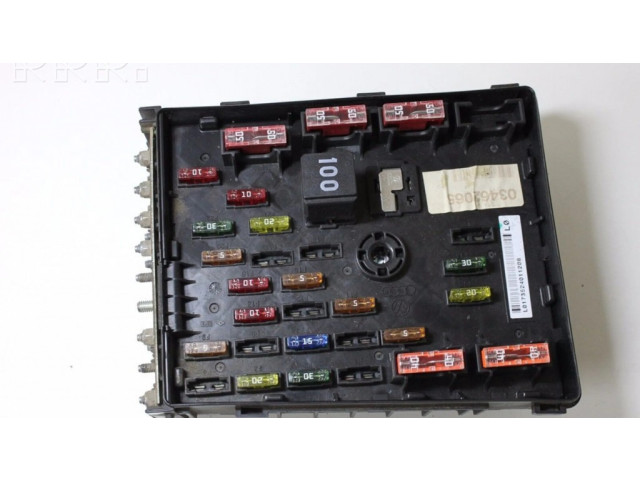 Pojistková skříňka 3C0971249 Volkswagen PASSAT B6 2007