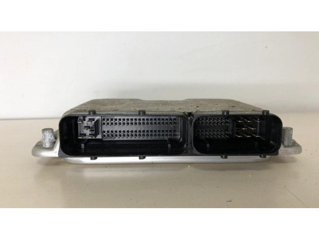 Блок управления двигателя 06A906032SD, 0261208605   Volkswagen New Beetle