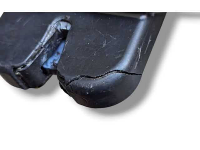 Zámek zadních dveří 4B9827505M   Audi A2 2004