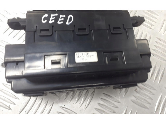 Дисплей 95710-1H100 KIA Ceed