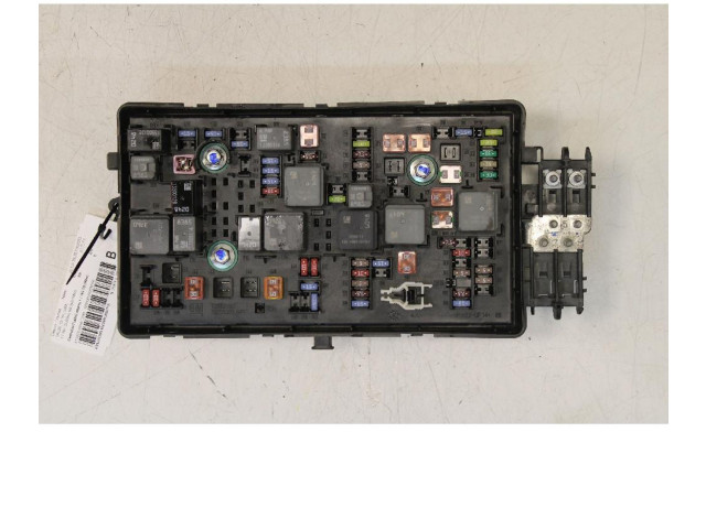 Pojistková skříňka Chevrolet Cruze 2009