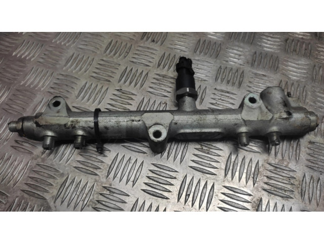 Vstřikovací lišta 0445214023 Chrysler Voyager pro naftový motor 2.5