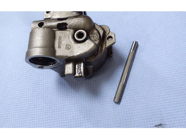 Масляный насос  Bre 03G103537B, 03G115105C  Audi A6 S6 C6 4F 