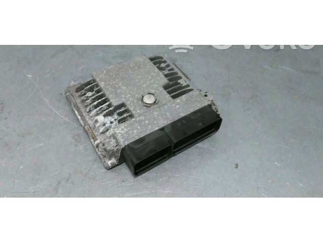 Блок управления двигателя 03F906070JH Skoda Yeti (5L)