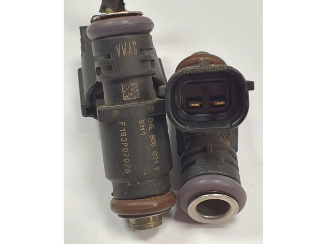 Форсунка 04E906031F    Skoda Fabia Mk3 (NJ)   