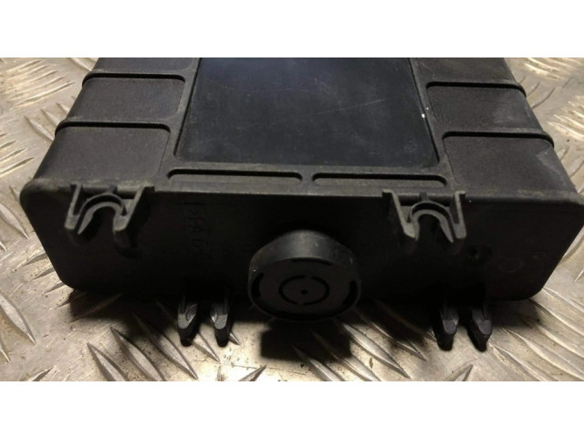 Řídící jednotka 039906024A, 00CH011505 Audi 80 90 S2 B4 1995