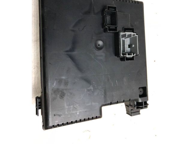 Блок предохранителей 12217789, 04W353 Volvo S80