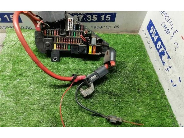 Pojistková skříňka 690658805, 690658805 BMW 5 E34 2003