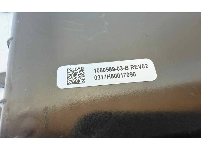 Блок управления задней подвеской 106098903B Tesla Model S