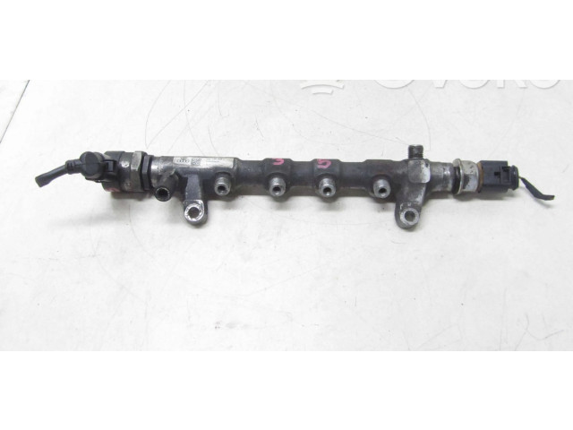 Топливная рампа 057130764AB Audi Q3 8U для двигателя CFF